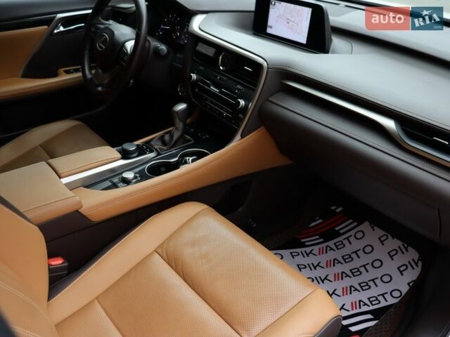 Білий Лексус РХ, об'ємом двигуна 2 л та пробігом 32 тис. км за 39900 $, фото 35 на Automoto.ua