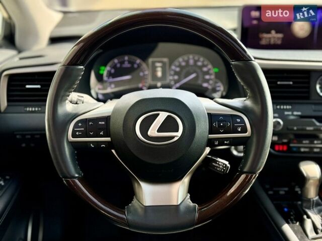 Белый Лексус РХ, объемом двигателя 3.46 л и пробегом 56 тыс. км за 32499 $, фото 19 на Automoto.ua