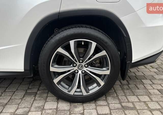 Білий Лексус РХ, об'ємом двигуна 2 л та пробігом 263 тис. км за 26000 $, фото 15 на Automoto.ua
