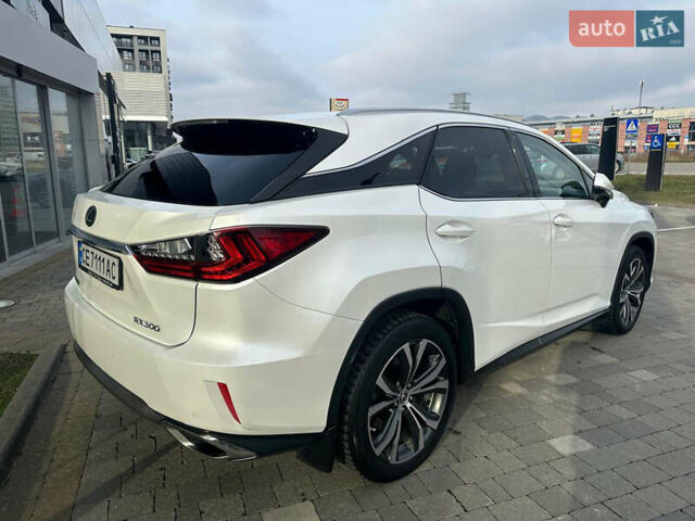 Белый Лексус РХ, объемом двигателя 2 л и пробегом 230 тыс. км за 31000 $, фото 6 на Automoto.ua