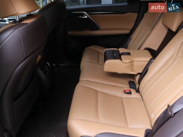 Білий Лексус РХ, об'ємом двигуна 2 л та пробігом 32 тис. км за 39900 $, фото 44 на Automoto.ua