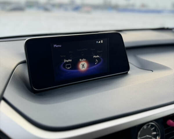 Белый Лексус РХ, объемом двигателя 3.46 л и пробегом 159 тыс. км за 36000 $, фото 20 на Automoto.ua