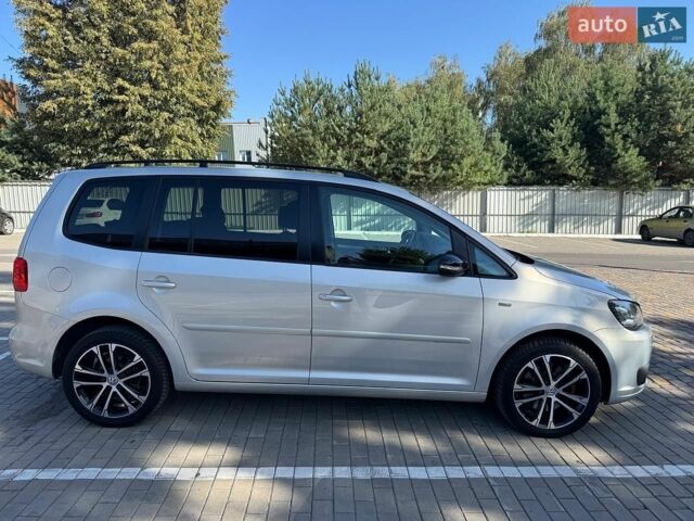 Белый Лексус РХ, объемом двигателя 2 л и пробегом 108 тыс. км за 33500 $, фото 3 на Automoto.ua