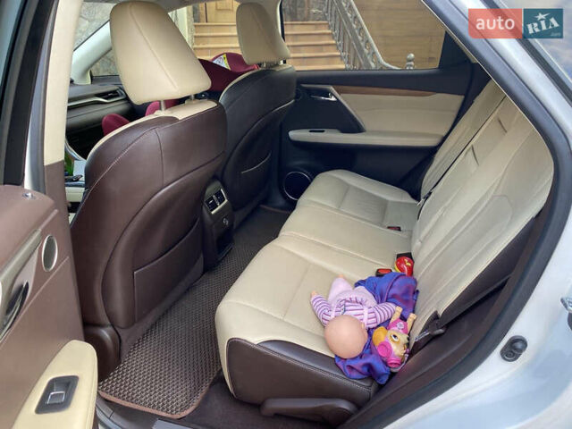 Белый Лексус РХ, объемом двигателя 3.46 л и пробегом 47 тыс. км за 36400 $, фото 6 на Automoto.ua