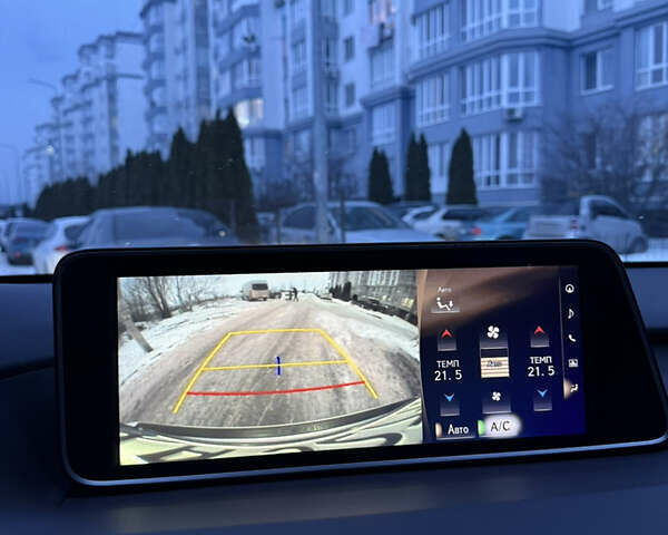 Белый Лексус РХ, объемом двигателя 3.46 л и пробегом 101 тыс. км за 30500 $, фото 24 на Automoto.ua