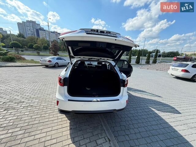Білий Лексус РХ, об'ємом двигуна 3.46 л та пробігом 170 тис. км за 31500 $, фото 12 на Automoto.ua
