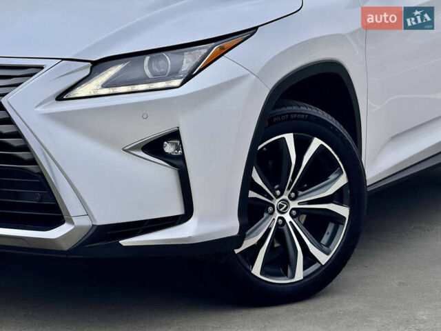 Лексус РХ 2018 в Киеве на Automoto.ua Белый Лексус РХ, объемом двигателя 3.46 л и пробегом 135 тыс. км за 29999 $, фото 4 на Automoto.ua