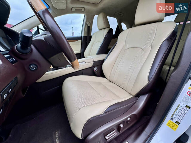 Лексус РХ 2018 в Киеве на Automoto.ua Белый Лексус РХ, объемом двигателя 3.46 л и пробегом 135 тыс. км за 29999 $, фото 44 на Automoto.ua