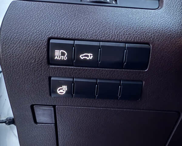 Белый Лексус РХ, объемом двигателя 3.46 л и пробегом 101 тыс. км за 30500 $, фото 23 на Automoto.ua