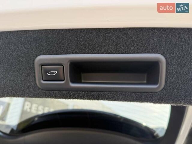 Белый Лексус РХ, объемом двигателя 2 л и пробегом 112 тыс. км за 44000 $, фото 27 на Automoto.ua