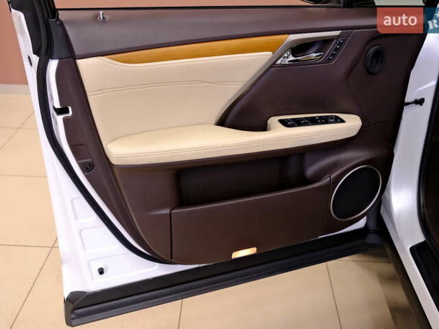 Белый Лексус РХ, объемом двигателя 3.46 л и пробегом 48 тыс. км за 36900 $, фото 31 на Automoto.ua