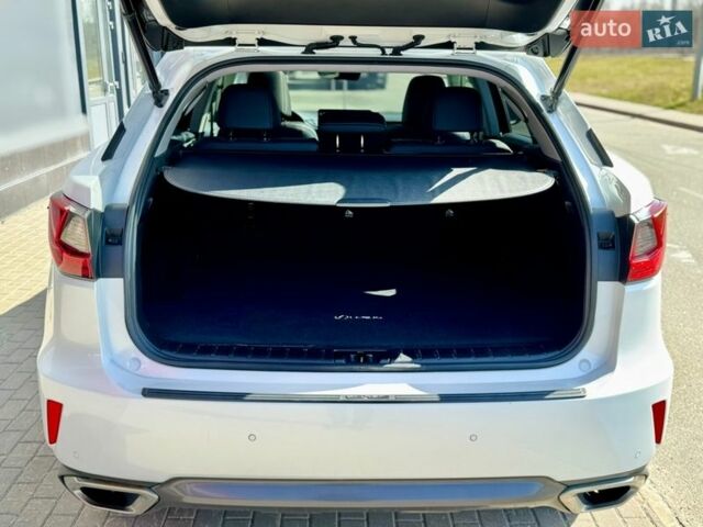 Белый Лексус РХ, объемом двигателя 3.46 л и пробегом 56 тыс. км за 32499 $, фото 7 на Automoto.ua