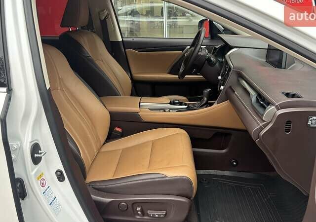 Білий Лексус РХ, об'ємом двигуна 2 л та пробігом 263 тис. км за 26000 $, фото 5 на Automoto.ua