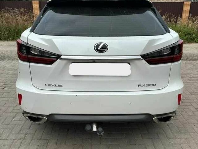 Белый Лексус РХ, объемом двигателя 3 л и пробегом 104 тыс. км за 25000 $, фото 2 на Automoto.ua