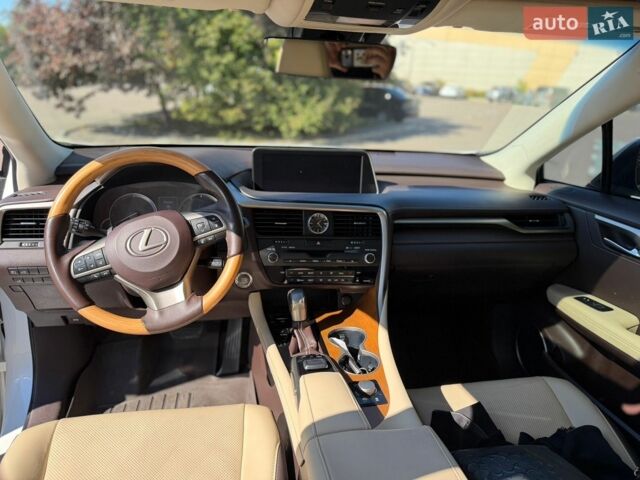 Білий Лексус РХ, об'ємом двигуна 3.46 л та пробігом 130 тис. км за 28900 $, фото 28 на Automoto.ua