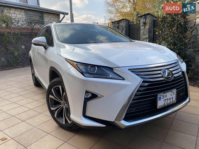 Белый Лексус РХ, объемом двигателя 3.46 л и пробегом 47 тыс. км за 36400 $, фото 1 на Automoto.ua