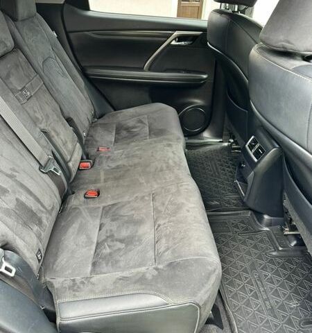 Белый Лексус РХ, объемом двигателя 2 л и пробегом 142 тыс. км за 32500 $, фото 9 на Automoto.ua