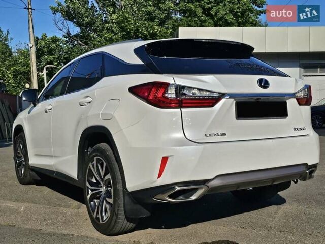 Белый Лексус РХ, объемом двигателя 2 л и пробегом 84 тыс. км за 33800 $, фото 8 на Automoto.ua