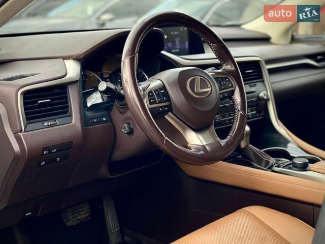 Білий Лексус РХ, об'ємом двигуна 2 л та пробігом 75 тис. км за 38000 $, фото 18 на Automoto.ua