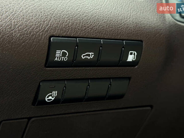 Белый Лексус РХ, объемом двигателя 3.46 л и пробегом 148 тыс. км за 37900 $, фото 18 на Automoto.ua