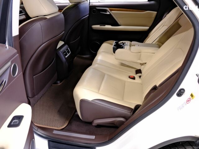 Белый Лексус РХ, объемом двигателя 3.5 л и пробегом 48 тыс. км за 36900 $, фото 7 на Automoto.ua