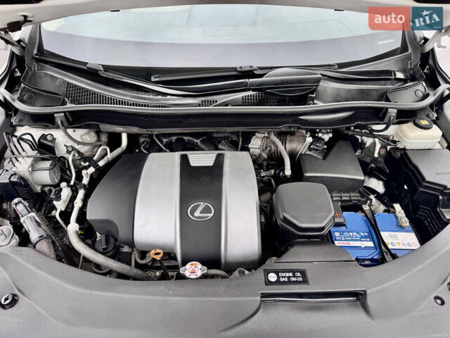 Лексус РХ 2018 в Киеве на Automoto.ua Белый Лексус РХ, объемом двигателя 3.46 л и пробегом 135 тыс. км за 29999 $, фото 53 на Automoto.ua