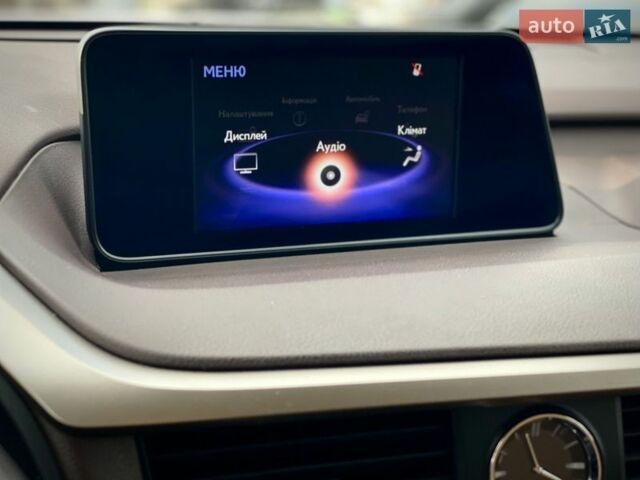 Білий Лексус РХ, об'ємом двигуна 2 л та пробігом 75 тис. км за 38000 $, фото 29 на Automoto.ua