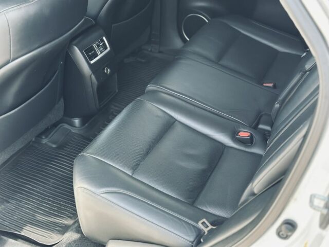 Білий Лексус РХ, об'ємом двигуна 3.5 л та пробігом 125 тис. км за 33999 $, фото 13 на Automoto.ua