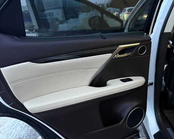 Белый Лексус РХ, объемом двигателя 3.46 л и пробегом 101 тыс. км за 30500 $, фото 19 на Automoto.ua