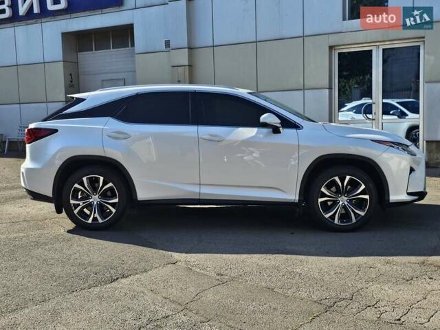 Белый Лексус РХ, объемом двигателя 2 л и пробегом 84 тыс. км за 33800 $, фото 5 на Automoto.ua
