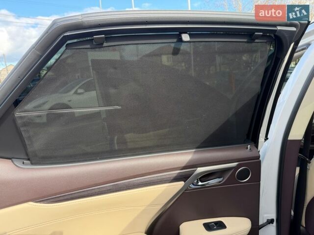 Білий Лексус РХ, об'ємом двигуна 3.46 л та пробігом 77 тис. км за 34000 $, фото 12 на Automoto.ua