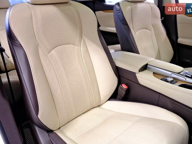 Белый Лексус РХ, объемом двигателя 3.46 л и пробегом 48 тыс. км за 36900 $, фото 46 на Automoto.ua