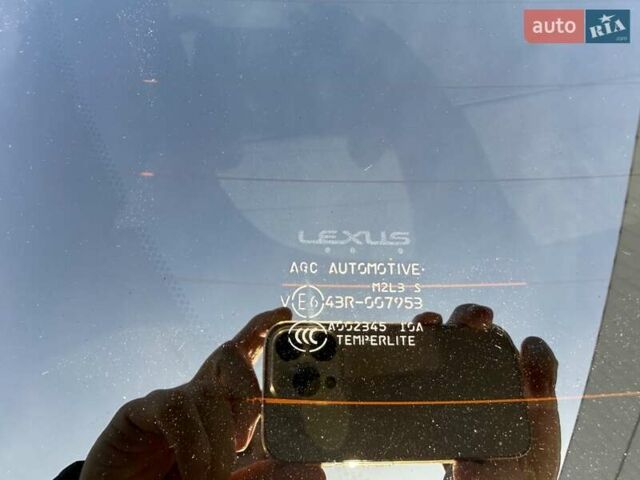 Белый Лексус РХ, объемом двигателя 2 л и пробегом 112 тыс. км за 44000 $, фото 28 на Automoto.ua