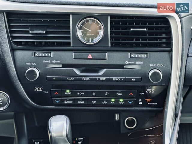 Білий Лексус РХ, об'ємом двигуна 3.46 л та пробігом 125 тис. км за 34000 $, фото 29 на Automoto.ua