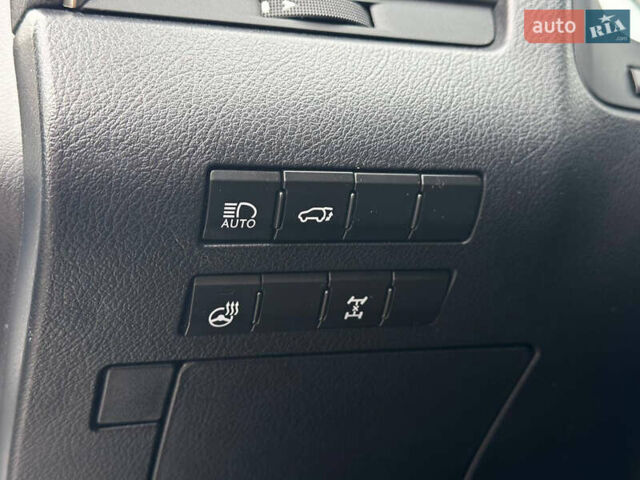 Білий Лексус РХ, об'ємом двигуна 2 л та пробігом 99 тис. км за 36500 $, фото 25 на Automoto.ua