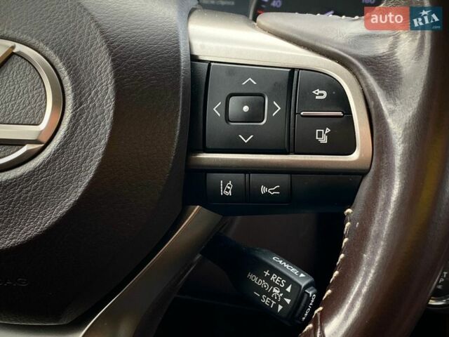 Білий Лексус РХ, об'ємом двигуна 2 л та пробігом 75 тис. км за 38000 $, фото 35 на Automoto.ua