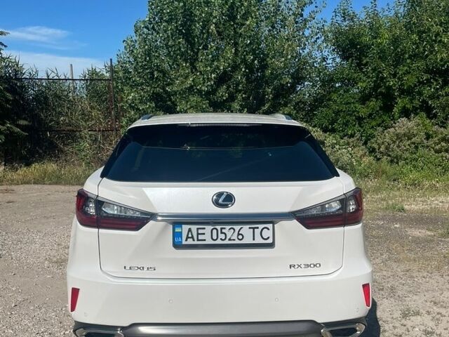 Білий Лексус РХ, об'ємом двигуна 2 л та пробігом 80 тис. км за 33000 $, фото 4 на Automoto.ua