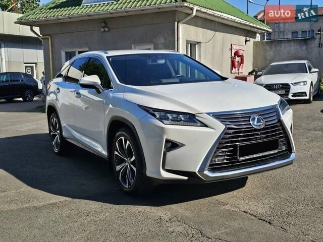 Белый Лексус РХ, объемом двигателя 2 л и пробегом 84 тыс. км за 33800 $, фото 3 на Automoto.ua