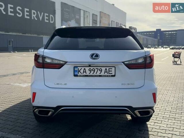 Белый Лексус РХ, объемом двигателя 2 л и пробегом 112 тыс. км за 44000 $, фото 7 на Automoto.ua