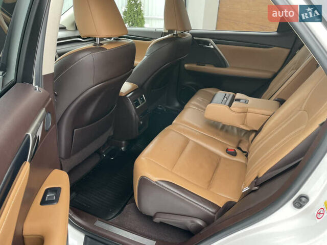 Белый Лексус РХ, объемом двигателя 2 л и пробегом 127 тыс. км за 28700 $, фото 22 на Automoto.ua