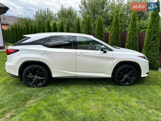 Белый Лексус РХ, объемом двигателя 2 л и пробегом 142 тыс. км за 32500 $, фото 3 на Automoto.ua