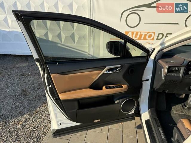 Білий Лексус РХ, об'ємом двигуна 3.5 л та пробігом 62 тис. км за 35500 $, фото 19 на Automoto.ua