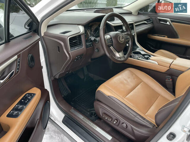 Белый Лексус РХ, объемом двигателя 2 л и пробегом 127 тыс. км за 28700 $, фото 17 на Automoto.ua