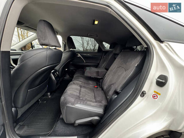 Білий Лексус РХ, об'ємом двигуна 2 л та пробігом 99 тис. км за 36500 $, фото 20 на Automoto.ua