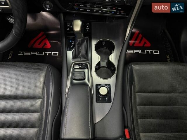 Білий Лексус РХ, об'ємом двигуна 3.46 л та пробігом 86 тис. км за 38900 $, фото 29 на Automoto.ua