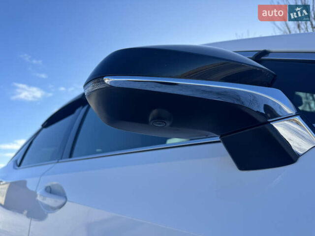 Білий Лексус РХ, об'ємом двигуна 3.46 л та пробігом 131 тис. км за 33500 $, фото 6 на Automoto.ua