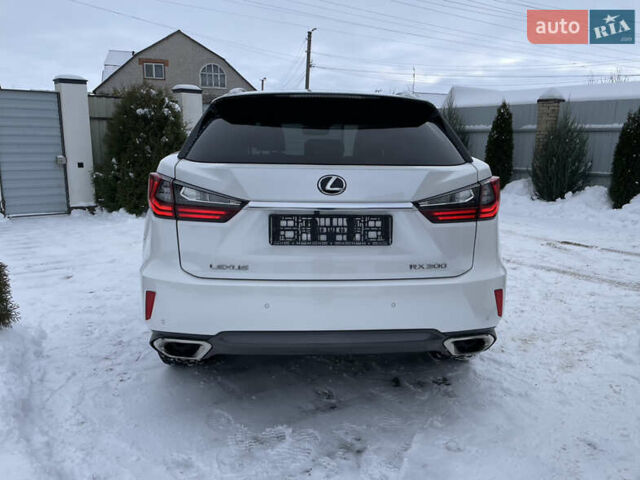 Белый Лексус РХ, объемом двигателя 2 л и пробегом 127 тыс. км за 28700 $, фото 7 на Automoto.ua