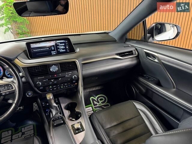 Білий Лексус РХ, об'ємом двигуна 2 л та пробігом 115 тис. км за 38500 $, фото 30 на Automoto.ua