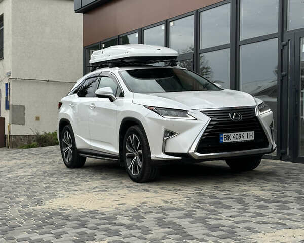 Білий Лексус РХ, об'ємом двигуна 2 л та пробігом 159 тис. км за 33500 $, фото 1 на Automoto.ua