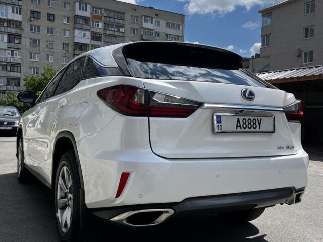 Белый Лексус РХ, объемом двигателя 3.46 л и пробегом 150 тыс. км за 32700 $, фото 3 на Automoto.ua